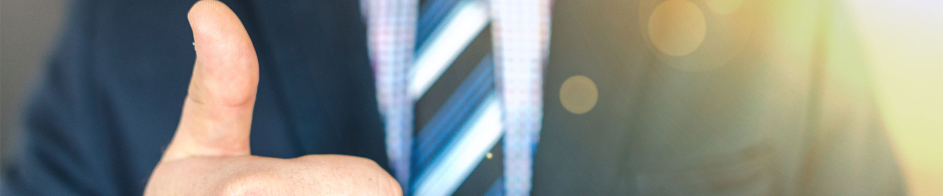 全自動(dòng)高速穿號(hào)碼管熱縮機(jī)